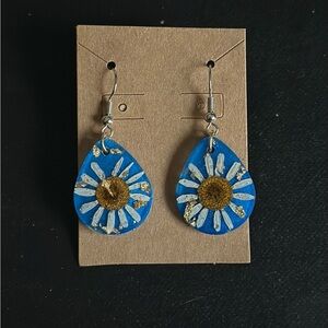 Floral Daisy Teardrop Resin Earrings